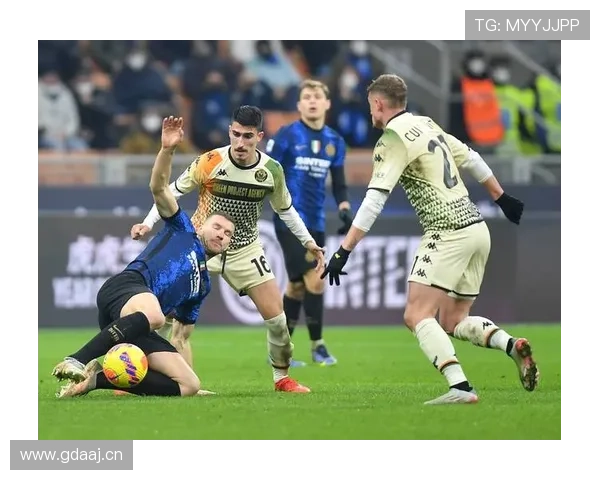 足球最新比分：近期赛事结果与积分走势分析