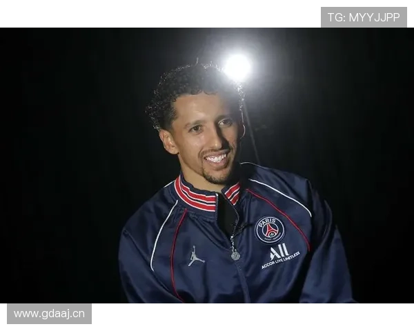 马尔基尼奥斯担任巴西队长展现领导潜力，近期表现稳健备受期待