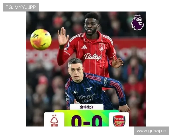 曼联争四形势持续变化,对英超赛季格局产生关键影响 曼联争四形势持续变化,对英超赛季格局产生关键影响