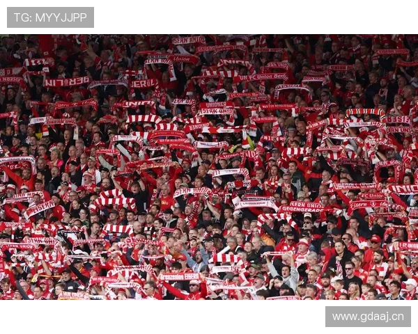 砸2亿却越买越乱:曼联引援逻辑崩了? 砸2亿却越买越乱:曼联引援逻辑崩了?