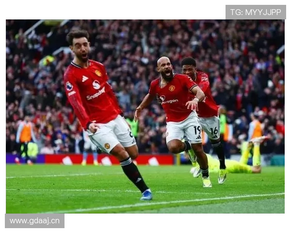 曼联赛季表现波动:问题持续显现,稳定性面临考验 曼联赛季表现波动:问题持续显现,稳定性面临考验